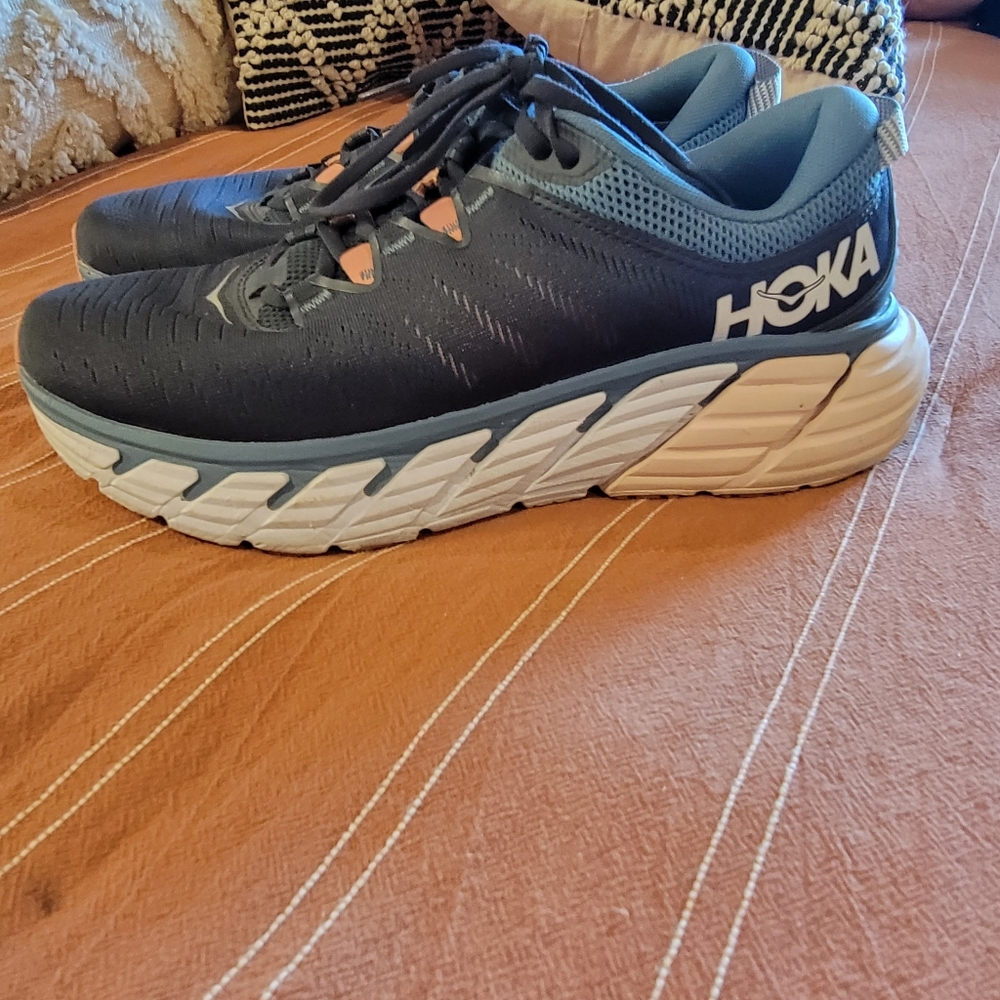 HOKA Gaviota